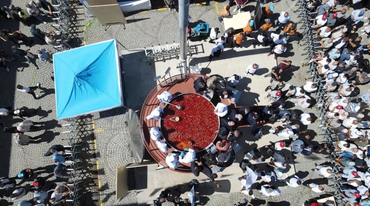 Dünyanın En Büyük Kuru Fasulye Kazanı Kelkit’te Kaynadı
